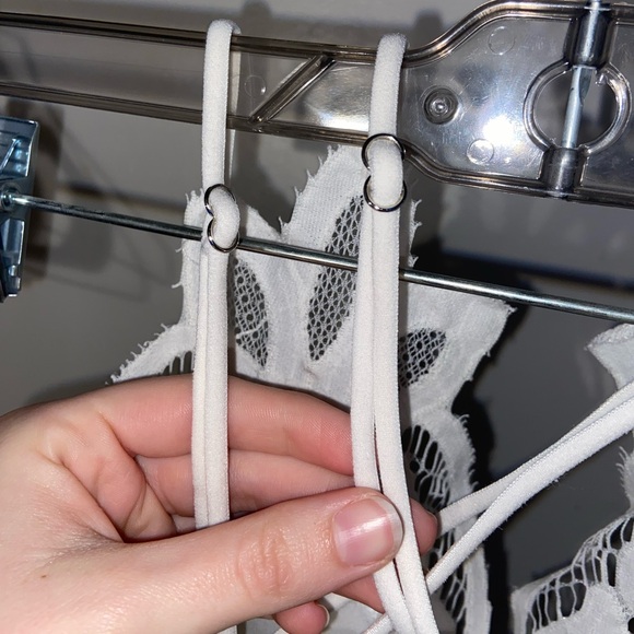 RUE21 TANK TOP - Picture 4 of 10